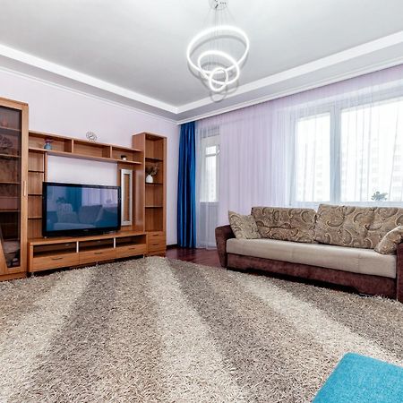Апартаменты 2Day Apart У Байтерека Astana Exterior foto