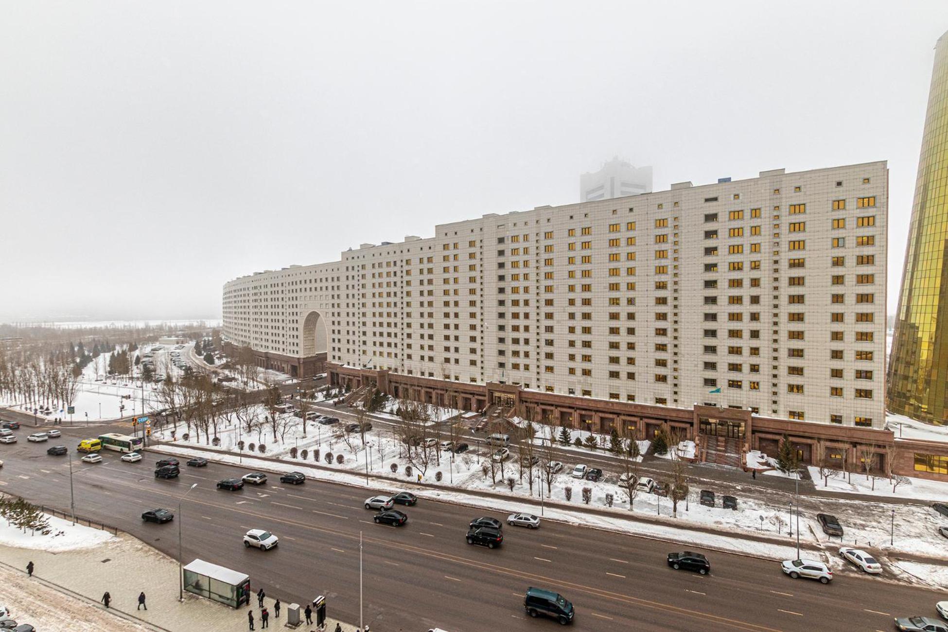 Апартаменты 2Day Apart У Байтерека Astana Exterior foto