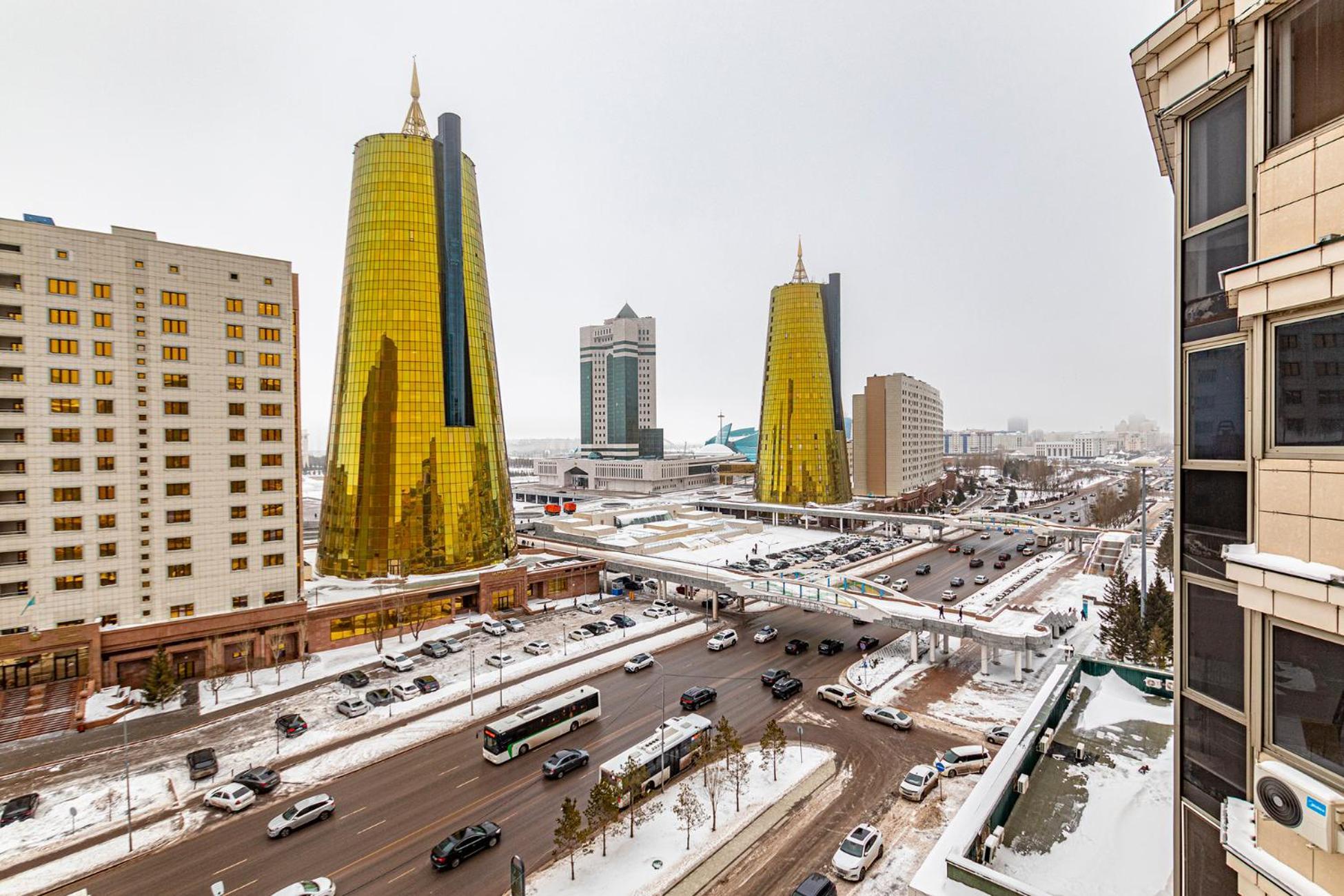 Апартаменты 2Day Apart У Байтерека Astana Exterior foto